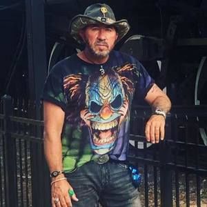 Meet your Posher, Bernie